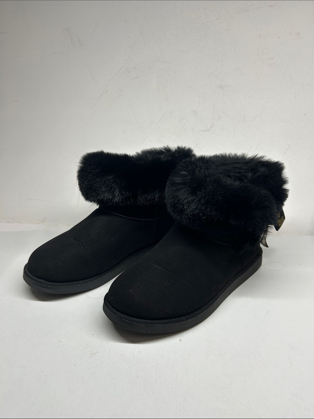 Juicy Couture Black Faux Fur Cuff Slip-On Ankle Slippers
